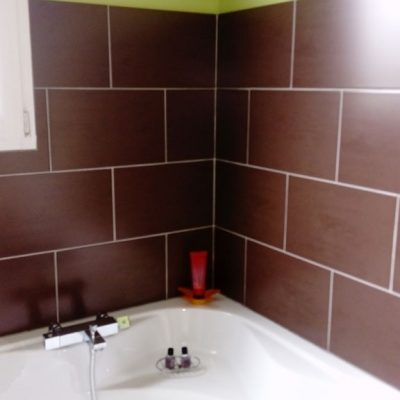 Pose de carrelage salle de bain